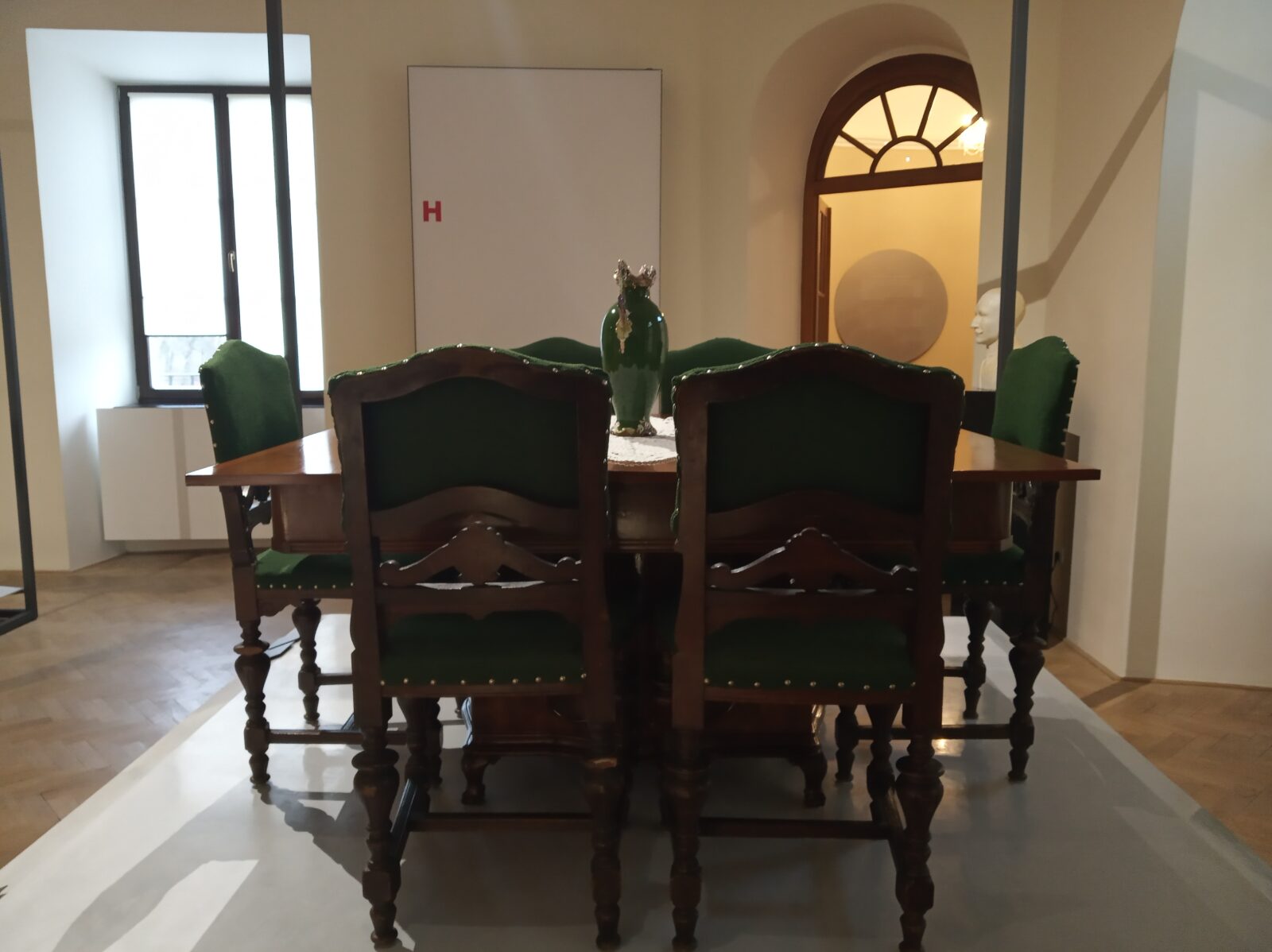 Mesa de comedor con 6 sillas